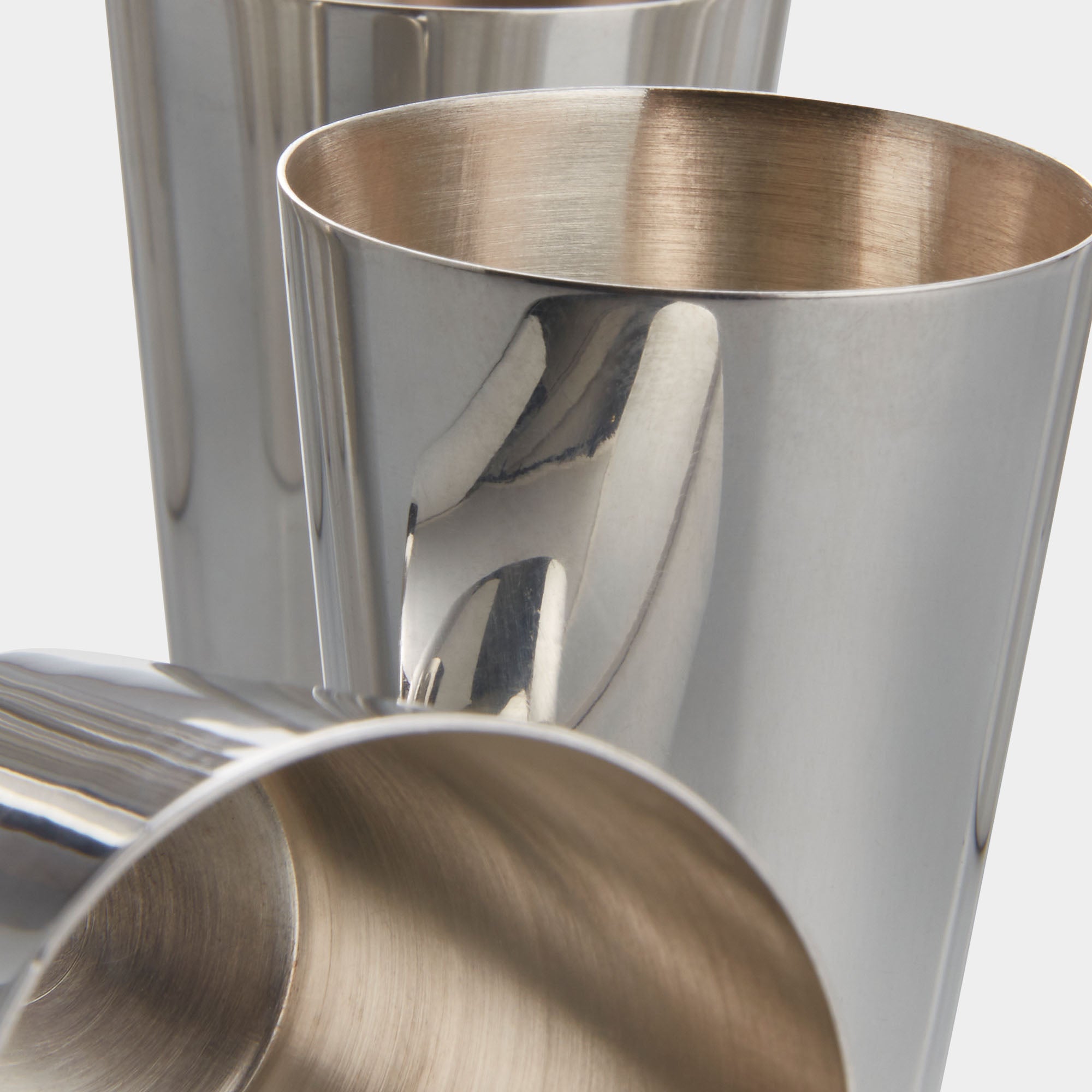 12 schlichte Schnapsbecher aus 800er Echtsilber - Bild 3