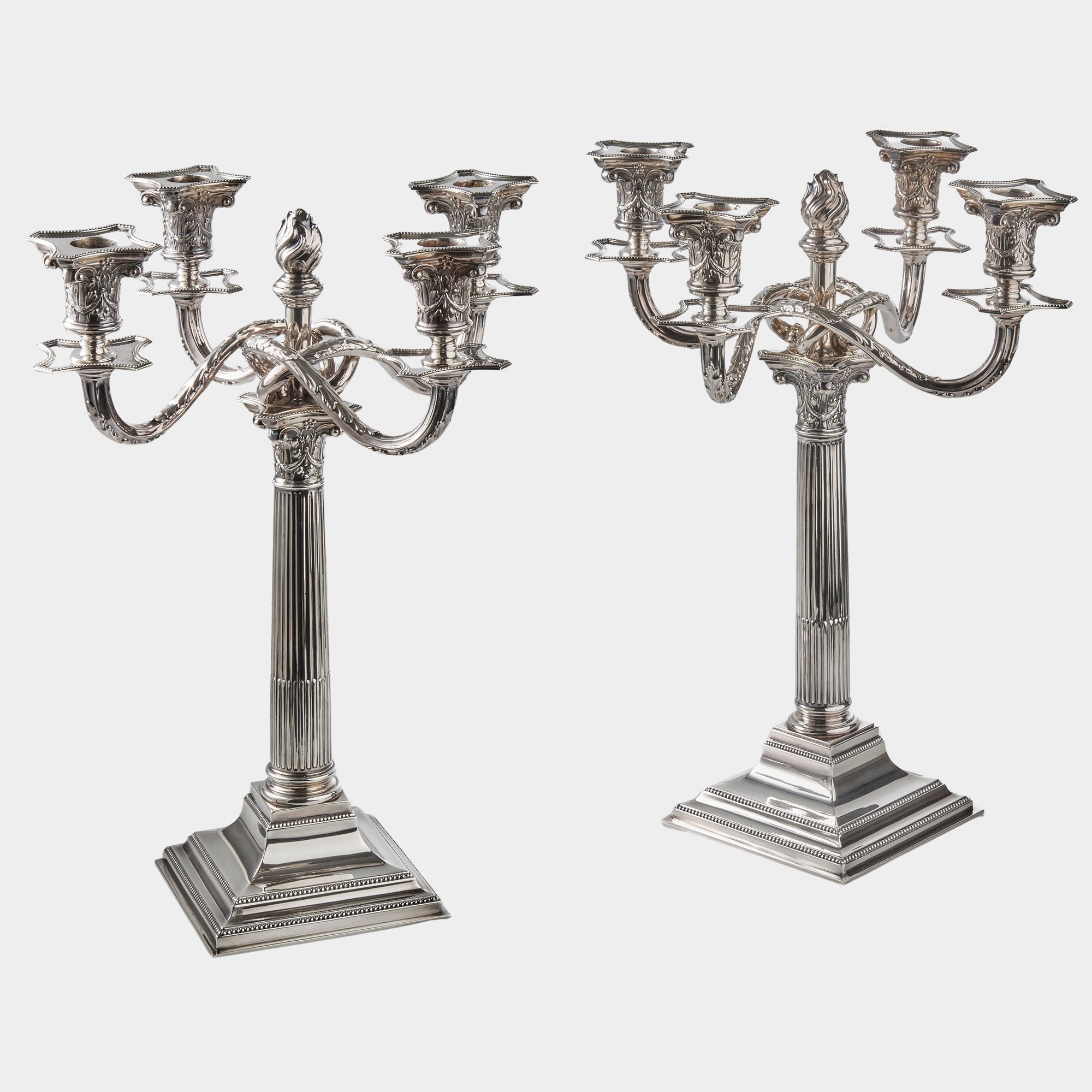 2 große 4-lichtige Girandolen/Silberleuchter - Bild