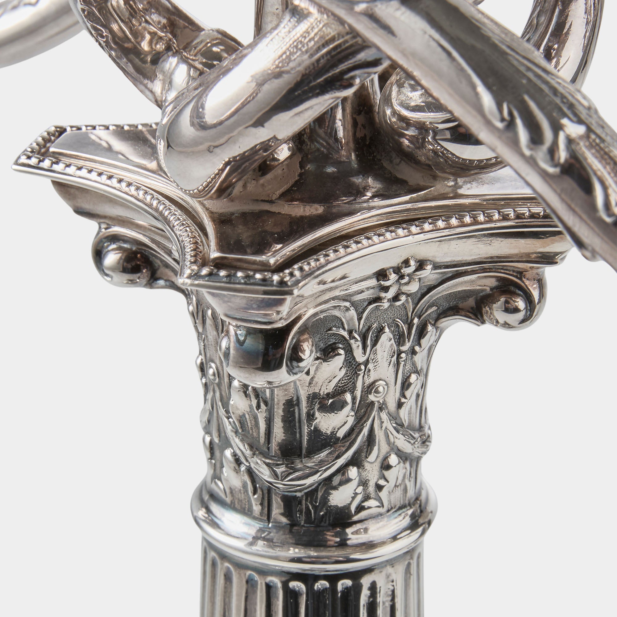 2 große 4-lichtige Girandolen/Silberleuchter - Bild