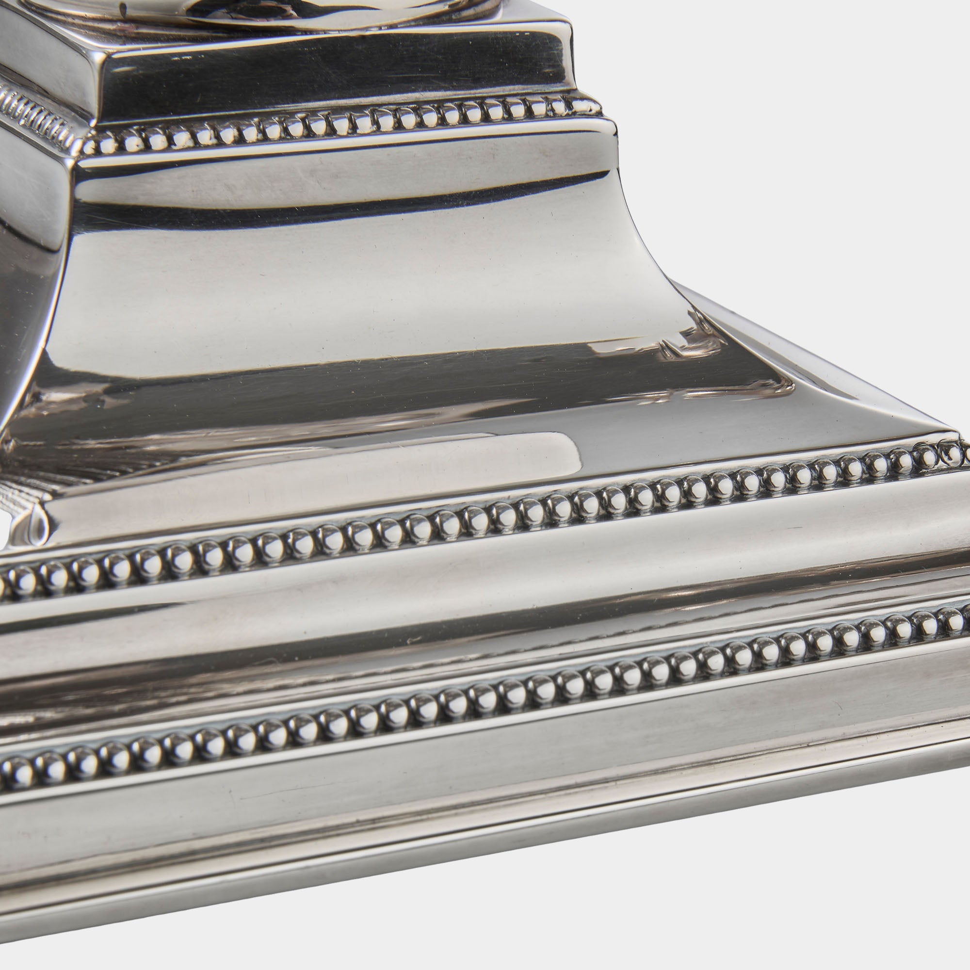 2 große 4-lichtige Girandolen/Silberleuchter - Bild