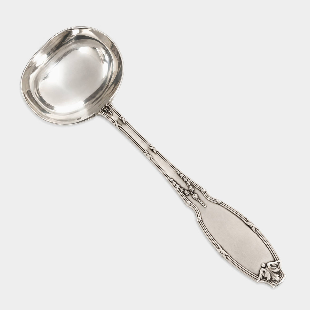 Saucenlöffel aus 800er Silber mit Schleifendekor - Delheid - Bild 1