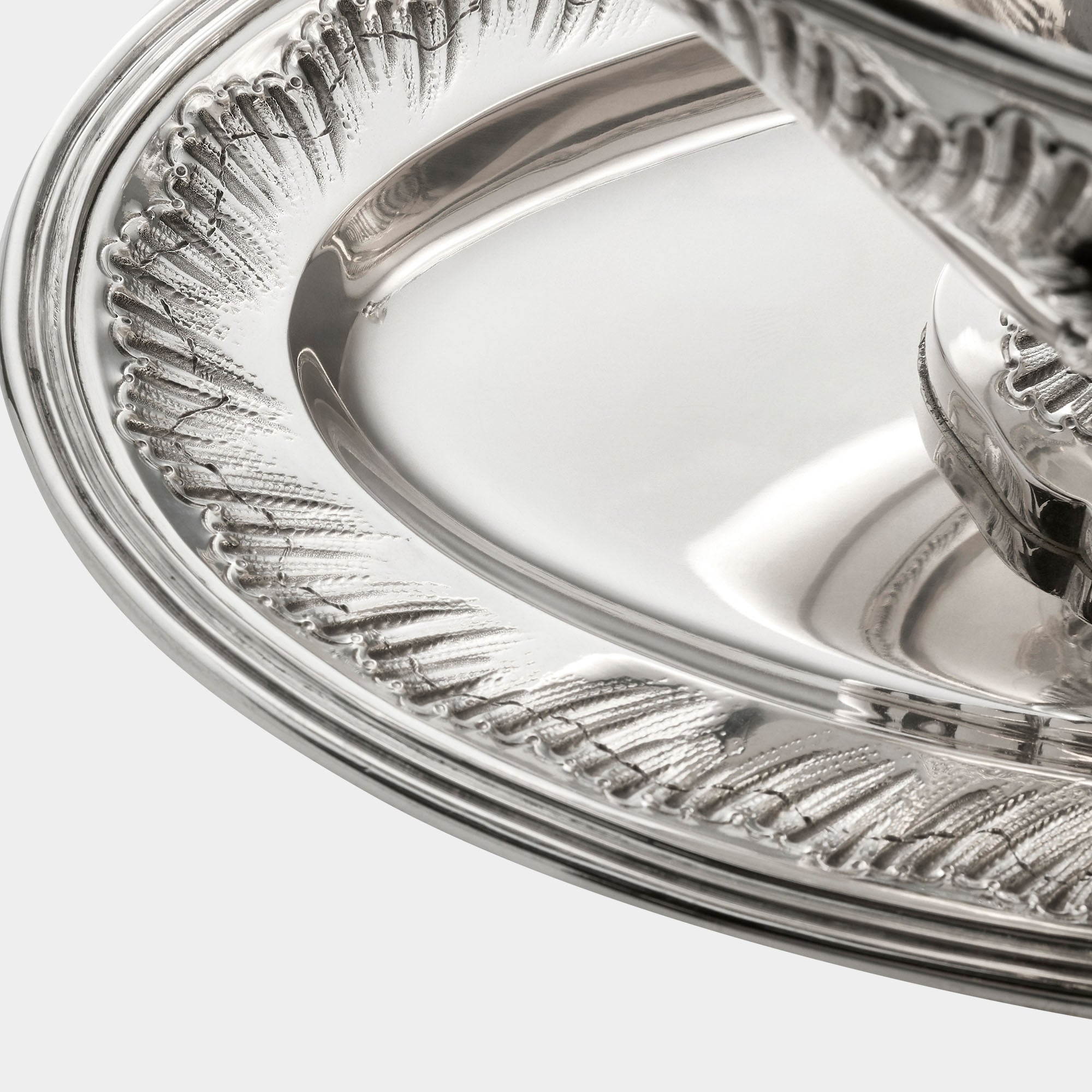 Elegante 800er Silber-Sauciere - Bild 2