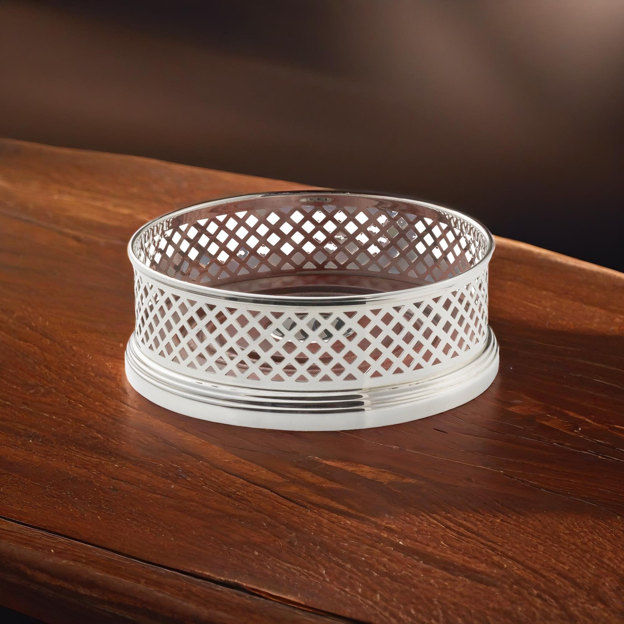 Englischer Echtsilber-Flaschenständer mit durchbrochenem Design - Bild 4