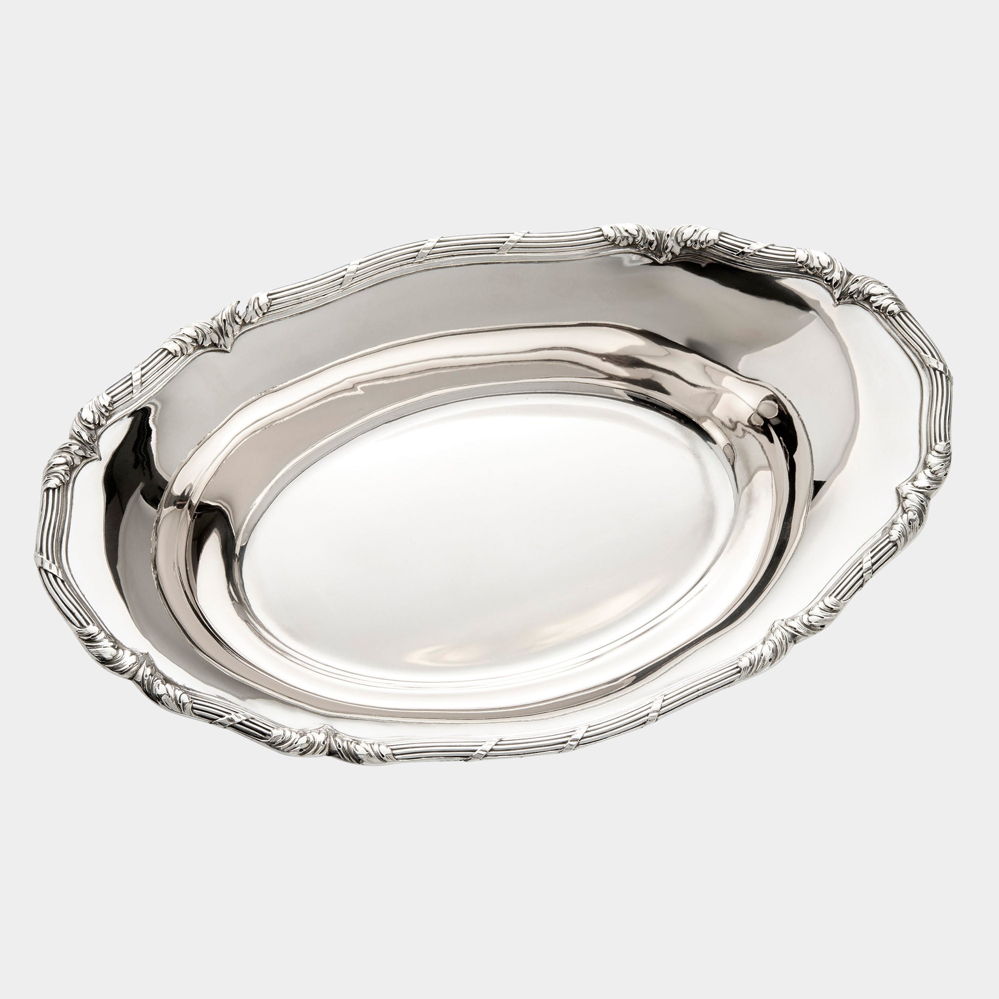 Elegante Silber-Brotschale mit aufgelegtem Bordürenrand - Bild 4