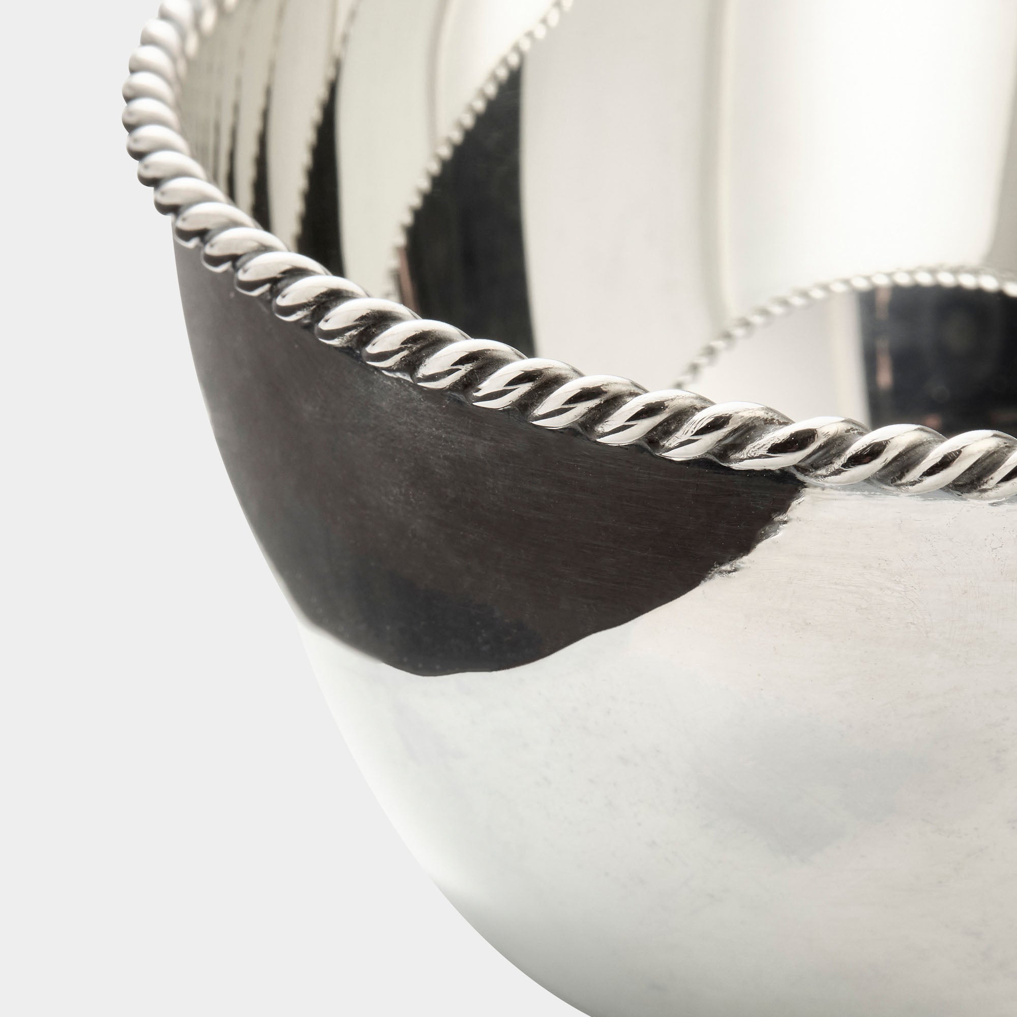 Runde 925er Silberschale mit aufgelegtem Kordelrand - Bild 3