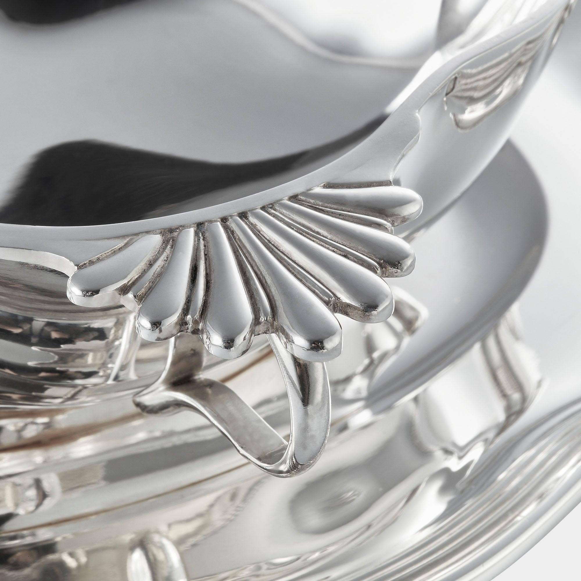 Handgefertigte Sauciere aus 950er Echtsilber - Pariser Eleganz - Bild 4