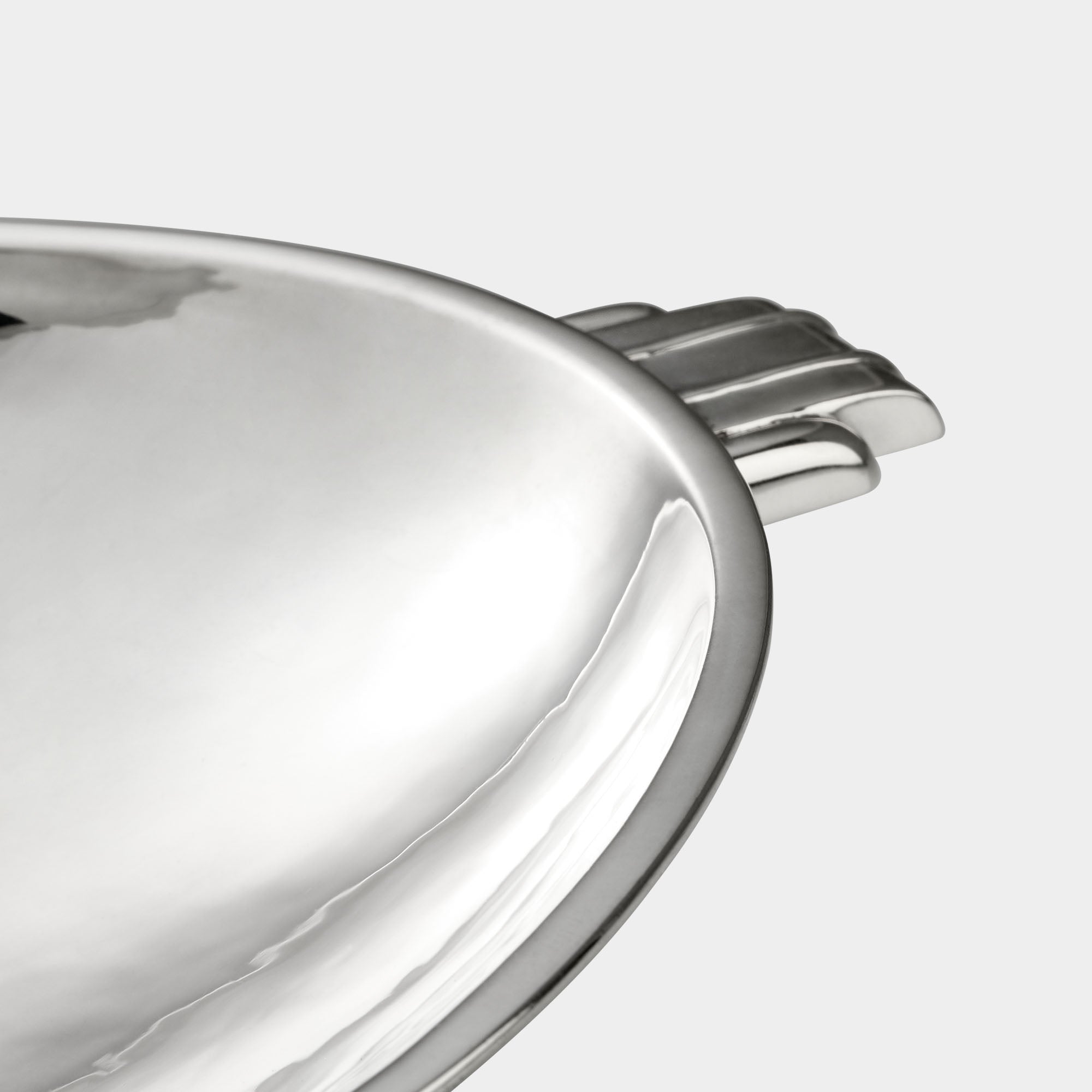 Edle 835er Silberschale auf Füßen mit Griffen - Bild 2