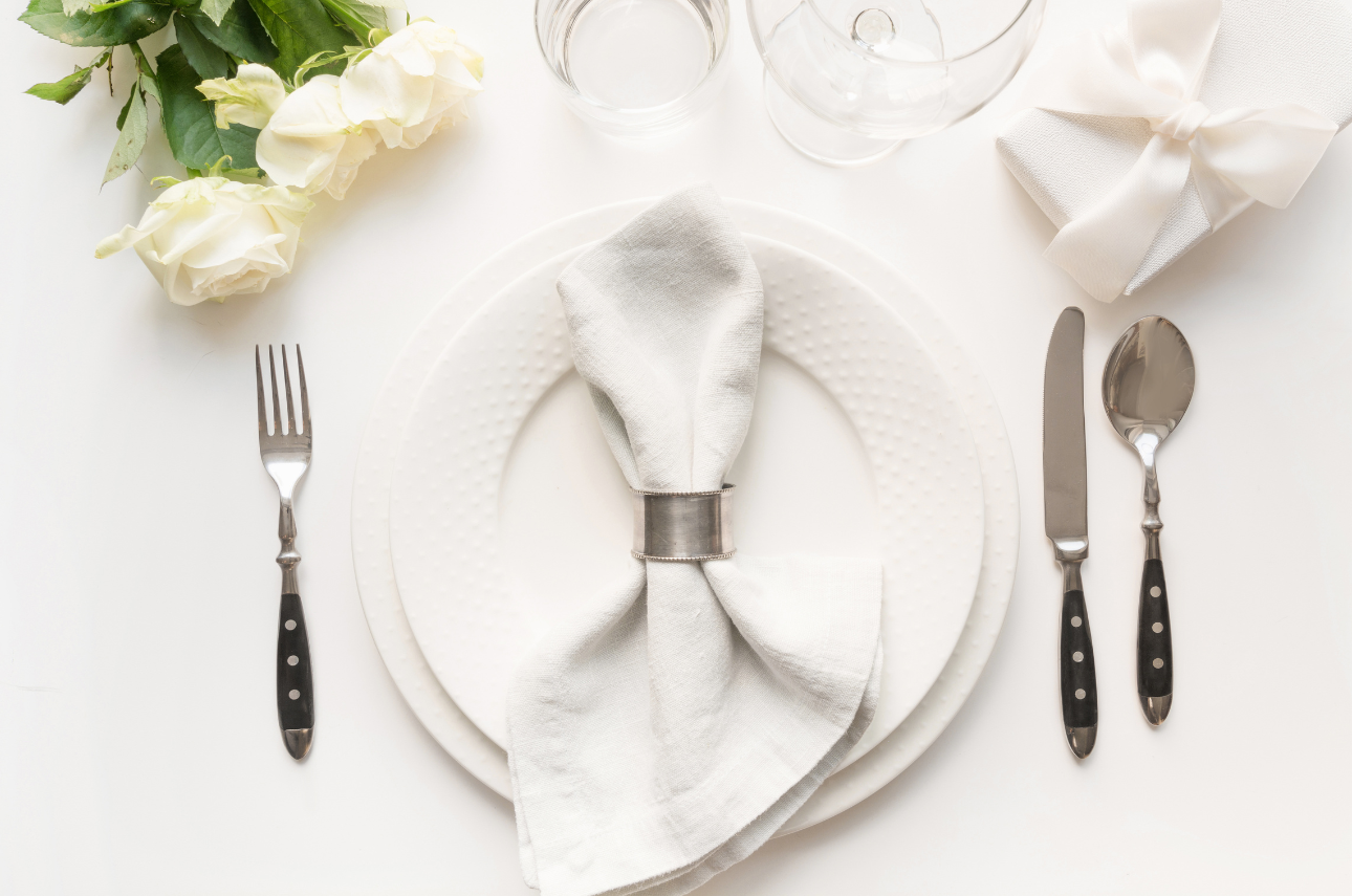 Servietten falten mit Serviettenring
